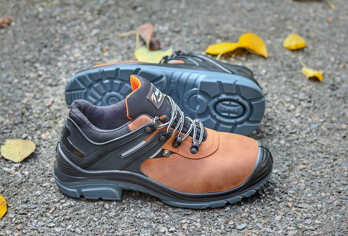 Protect Your Feet in Every Situation with Safety Shoes
