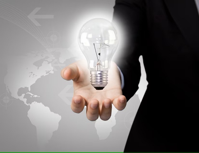 The Role of Energy Brokers in Business Energy Comparison: Pros and Cons